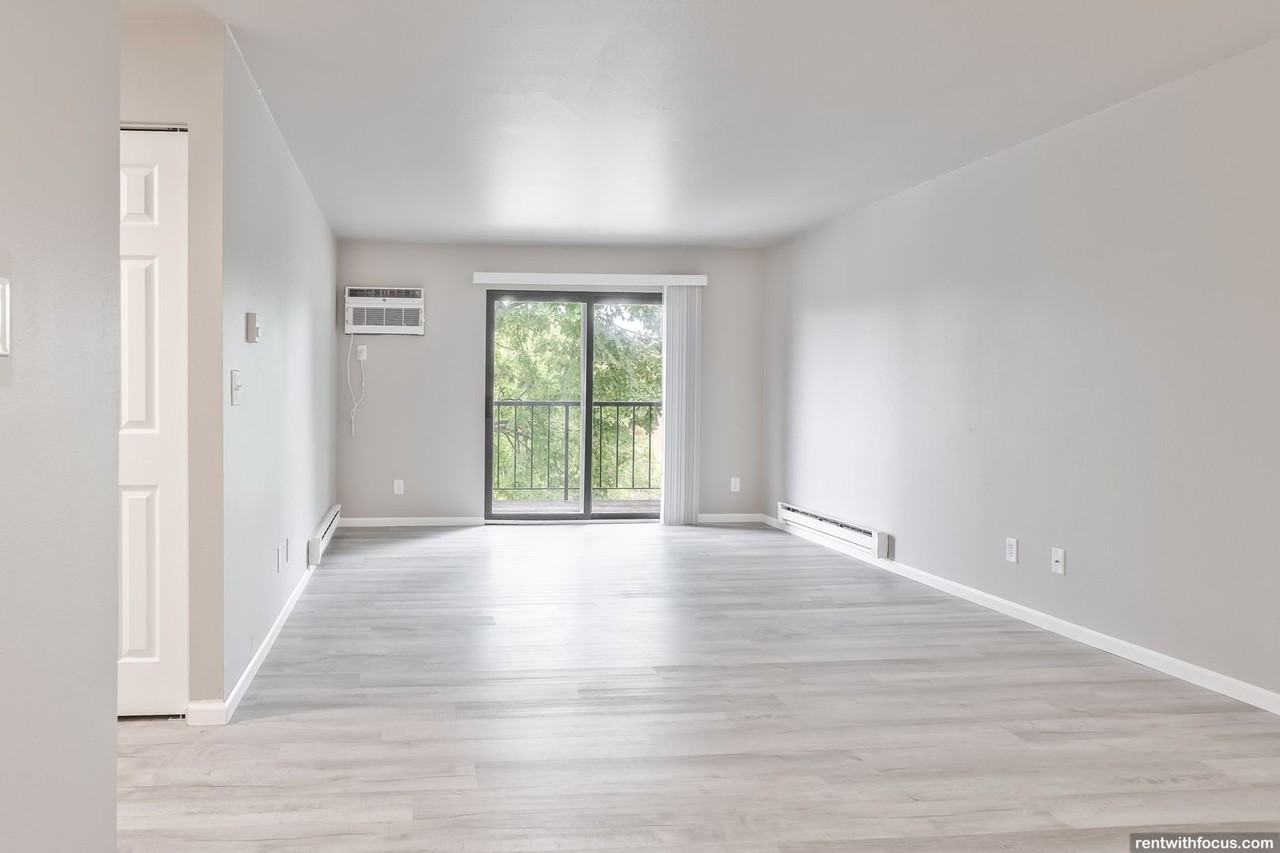 The Edge Community - Photo 6 of 50