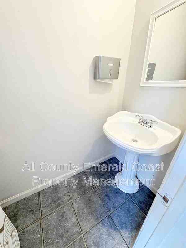 114 Opp Blvd Ne - Photo 6 of 46