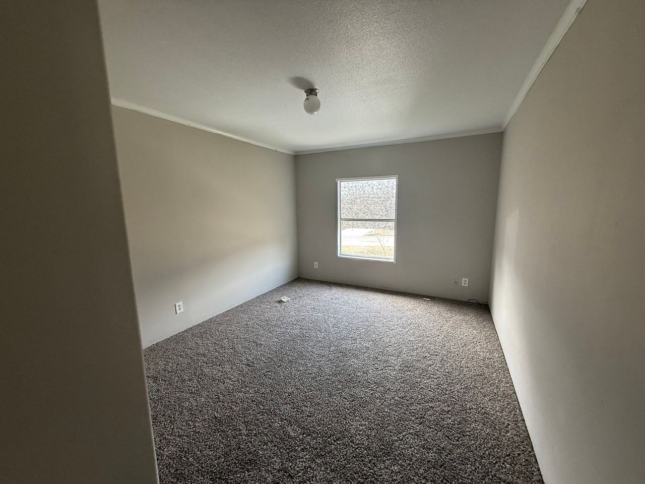 112 Calvary - Photo 4 of 14