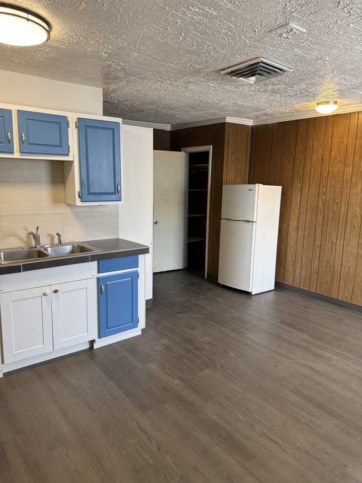 3955 South State Street - Photo 5 of 26