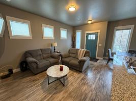 featured image of 1620 8th Ave N