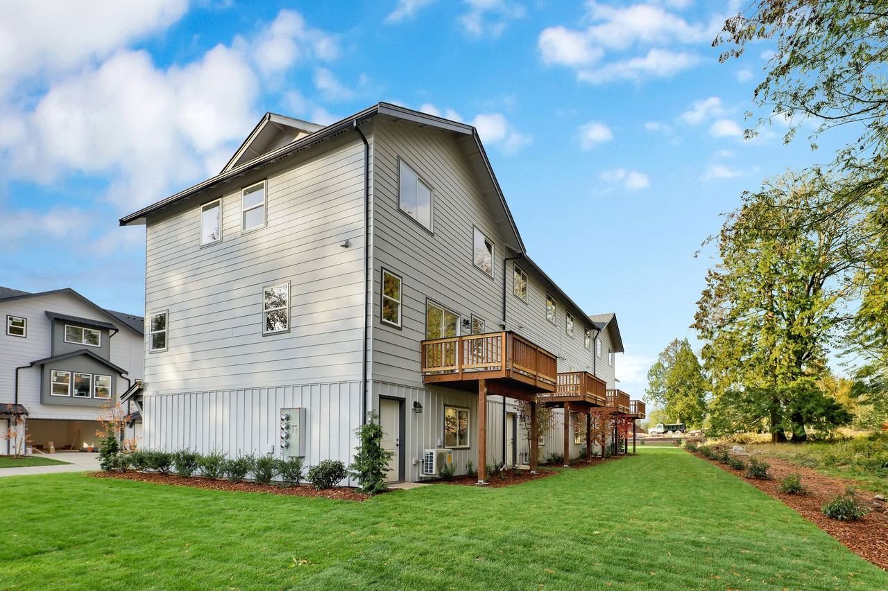 Town Homes at the Ridge - Photo 2 of 50