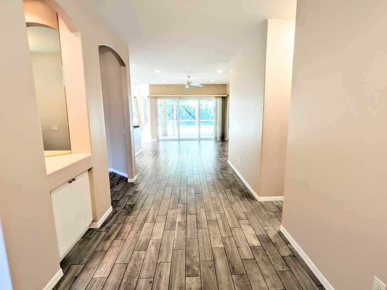 6826 Winslow St - Photo 3 of 38