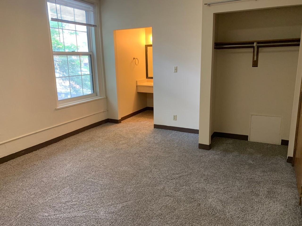 1233 Marshall / 1222-36 Cass - Photo 5 of 47