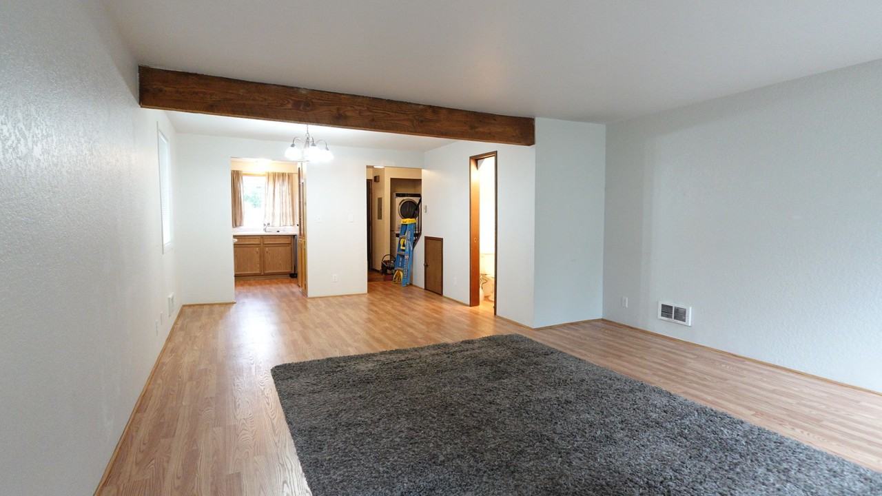 146 N 144th St - Photo 2 of 14