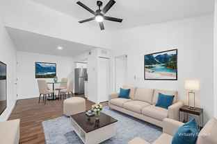 45 Governor Pl #15 - Photo 1 of 1