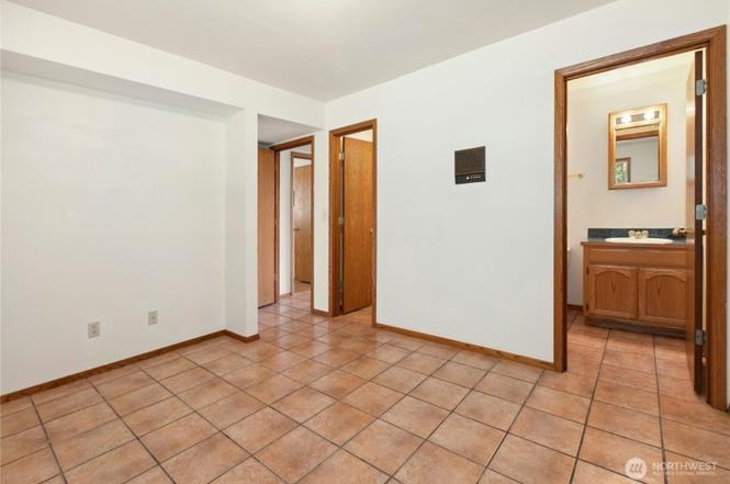 1108 Chadwick Court #B - Photo 2 of 6