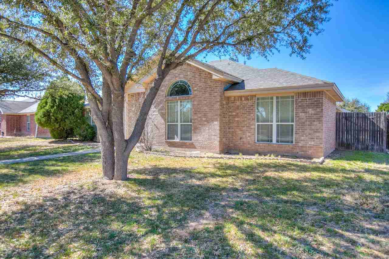 6005 Brazos St - Photo 2 of 23