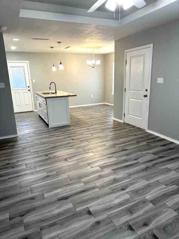 324 Uva Ln - Photo 2 of 17