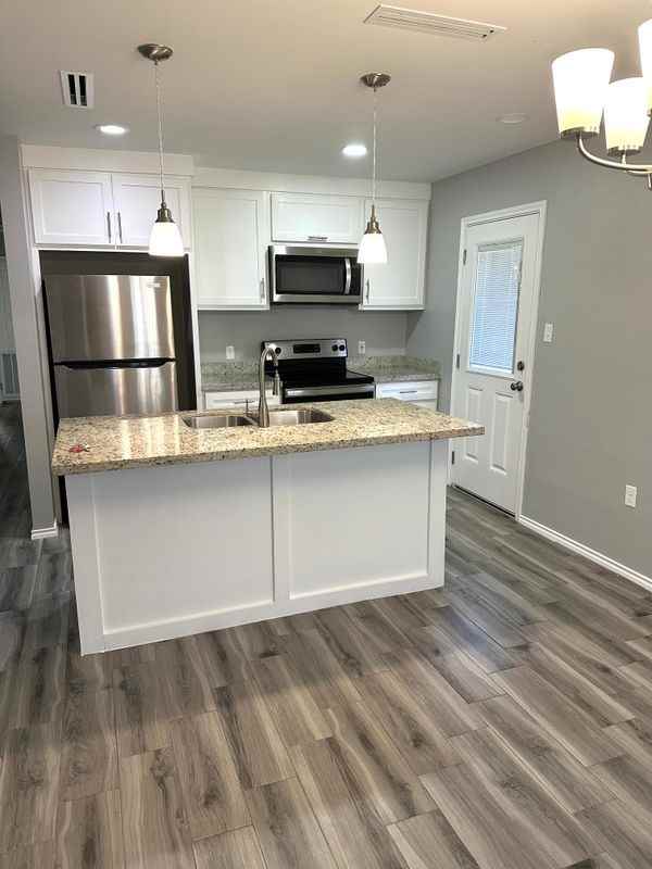 324 Uva Ln - Photo 4 of 17