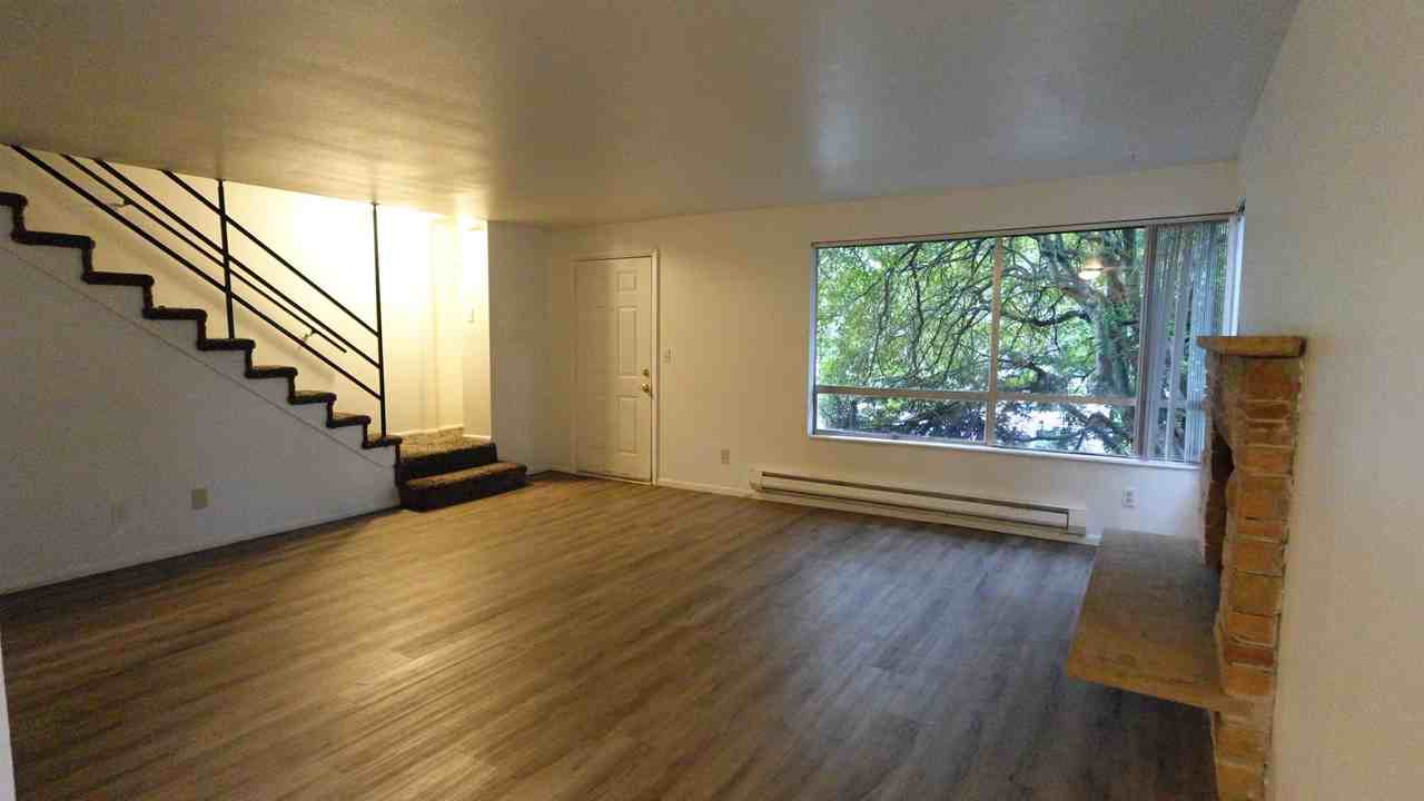 14000 Greenwood Ave N - Photo 3 of 20