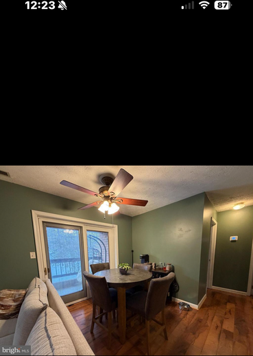 23238 Rosewood Ct - Photo 2 of 8
