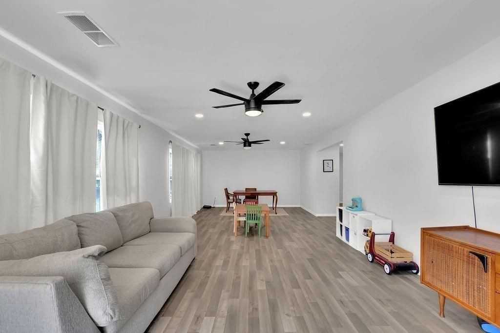 280 Stone Mountain St - Photo 7 of 26