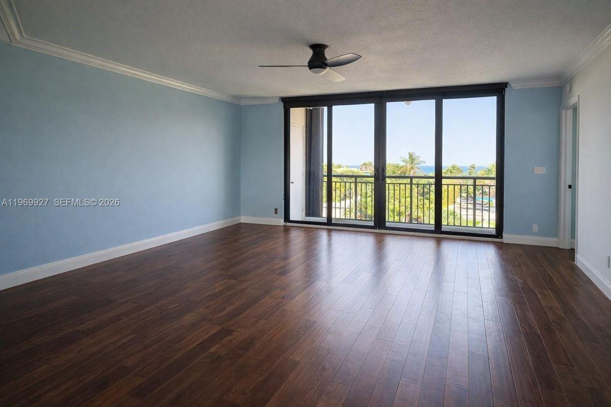 2300 Ne 33rd Ave ##606 - Photo 2 of 13