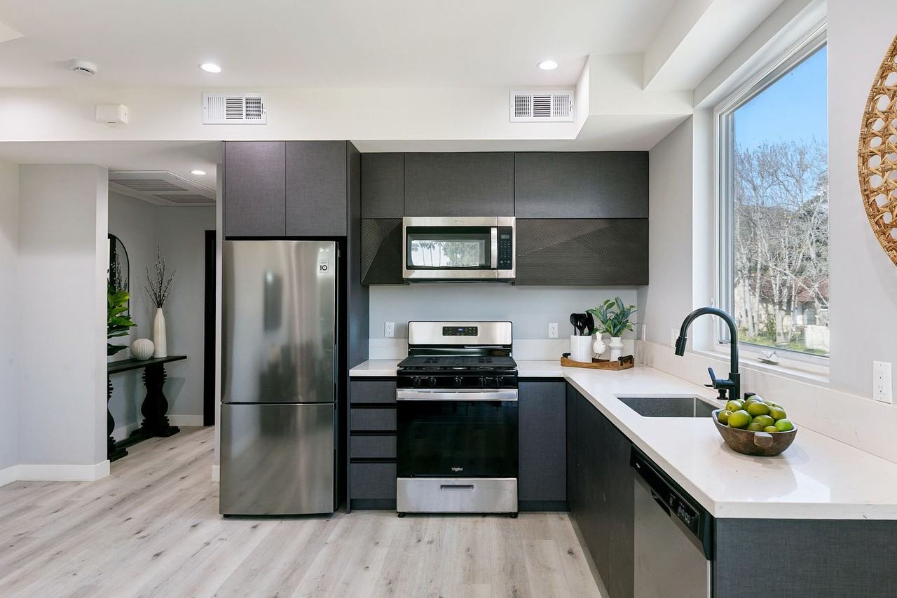 Welcome to The A — Where Luxury Lives! - Photo 3 of 36