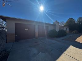 featured image of 410 Solar Rd Nw