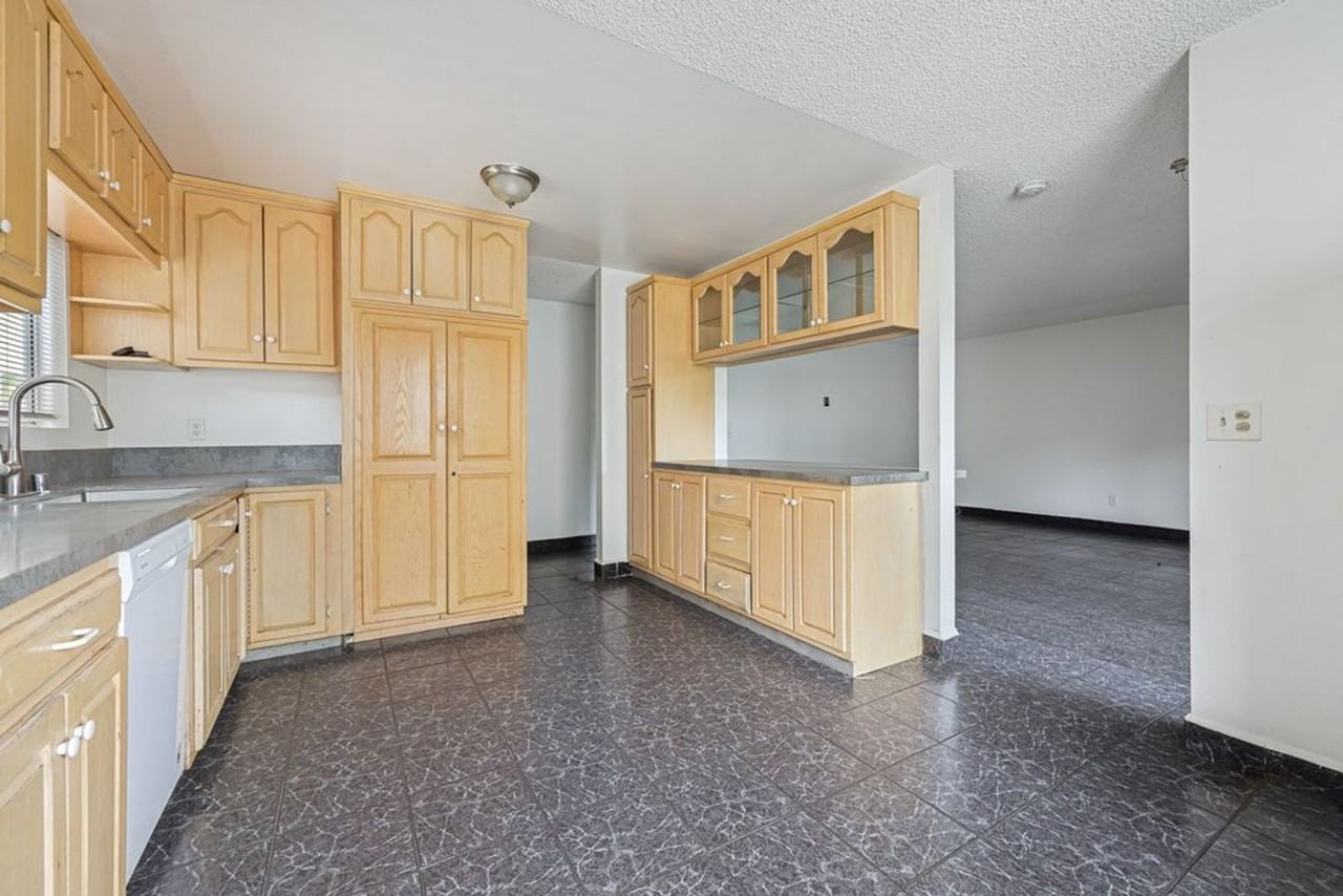 5462 Adobe Falls Rd #8 - Photo 4 of 19