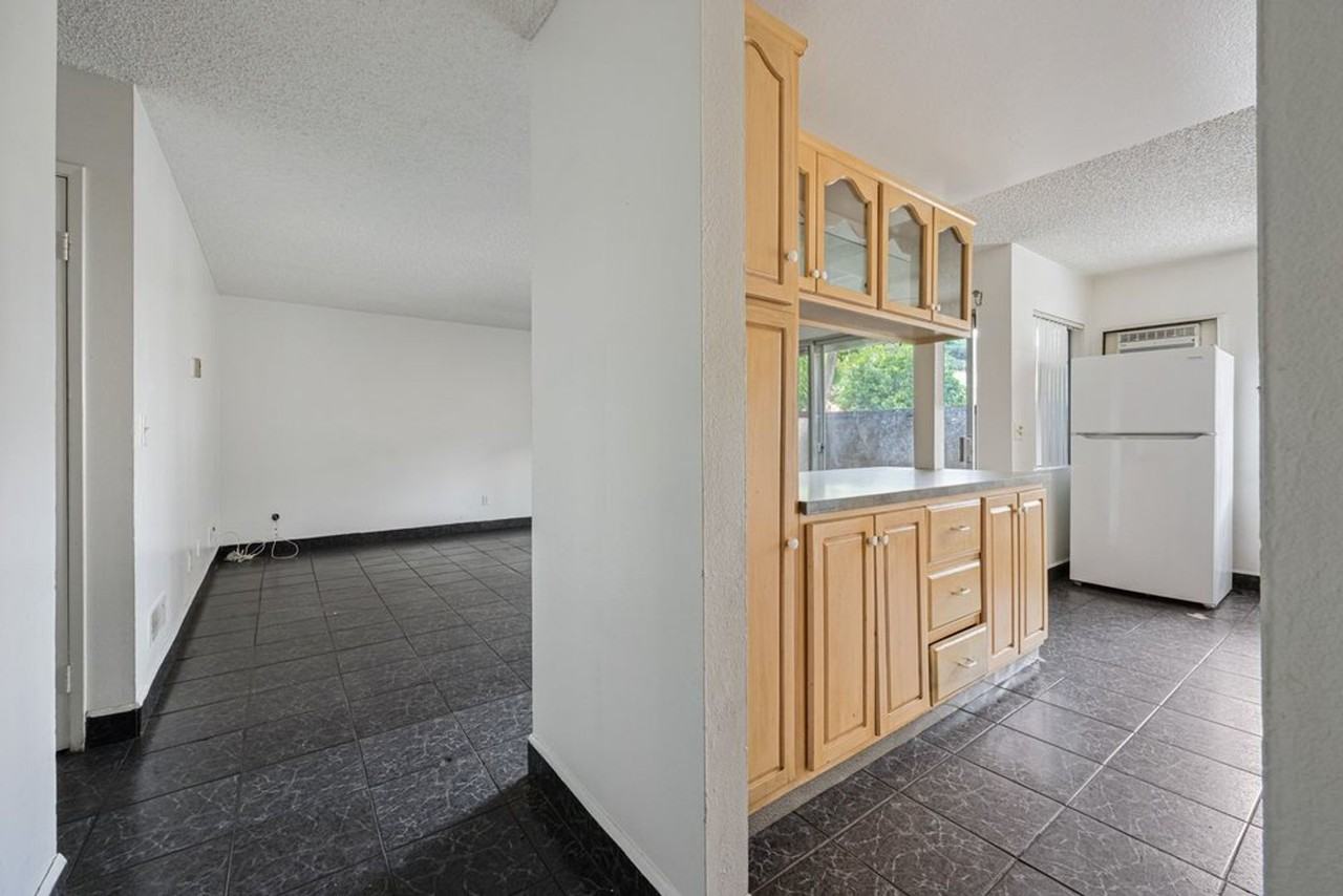 5462 Adobe Falls Rd #8 - Photo 7 of 19