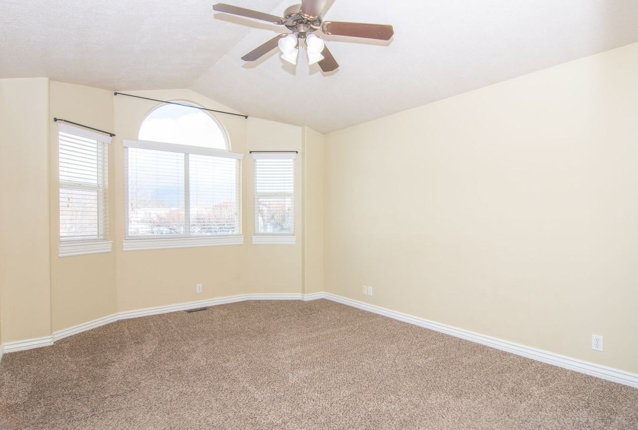 2127 S 2000 W - Photo 6 of 50