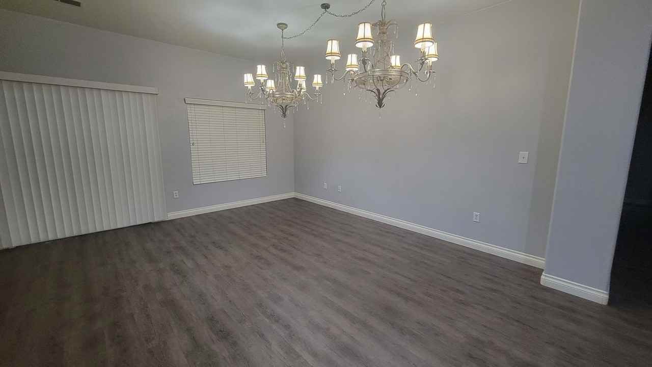 10919 Golden Valley Dr - Photo 5 of 19