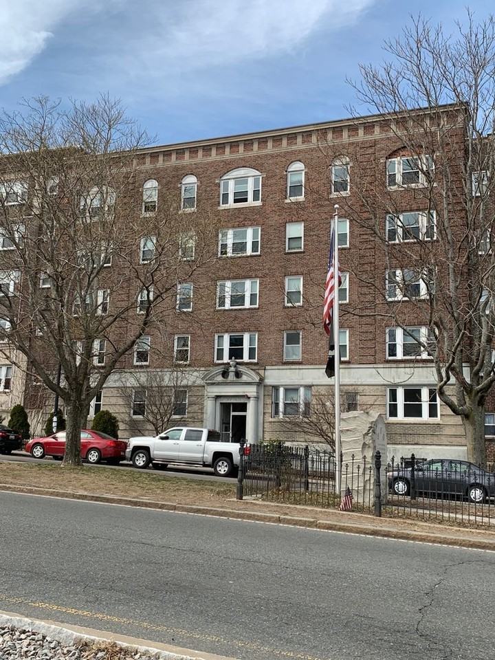 1615 Commonwealth Ave - Photo 7 of 7