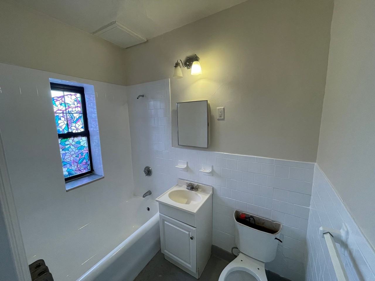 2 Elmwood Ave - Photo 4 of 13