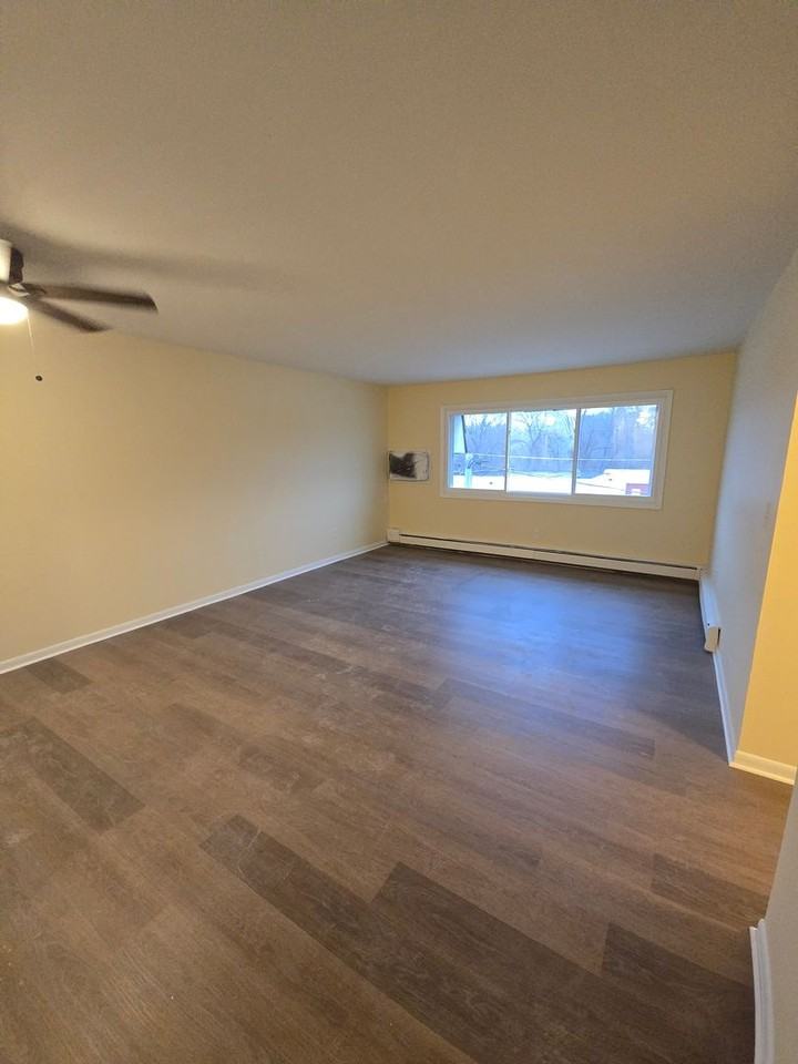 Furman Apartments - Photo 3 of 7