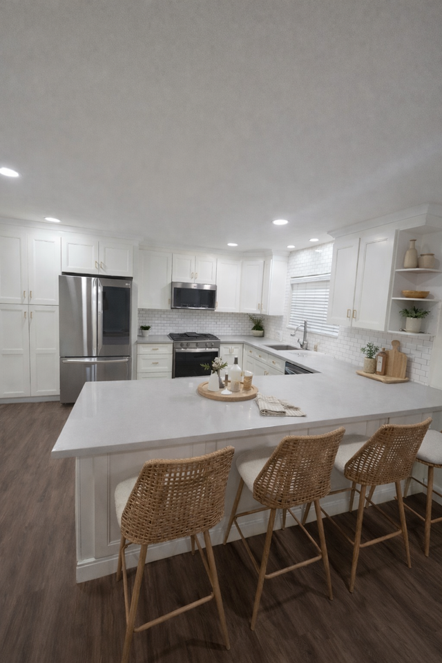 1291 Kelley Ave - Photo 4 of 7