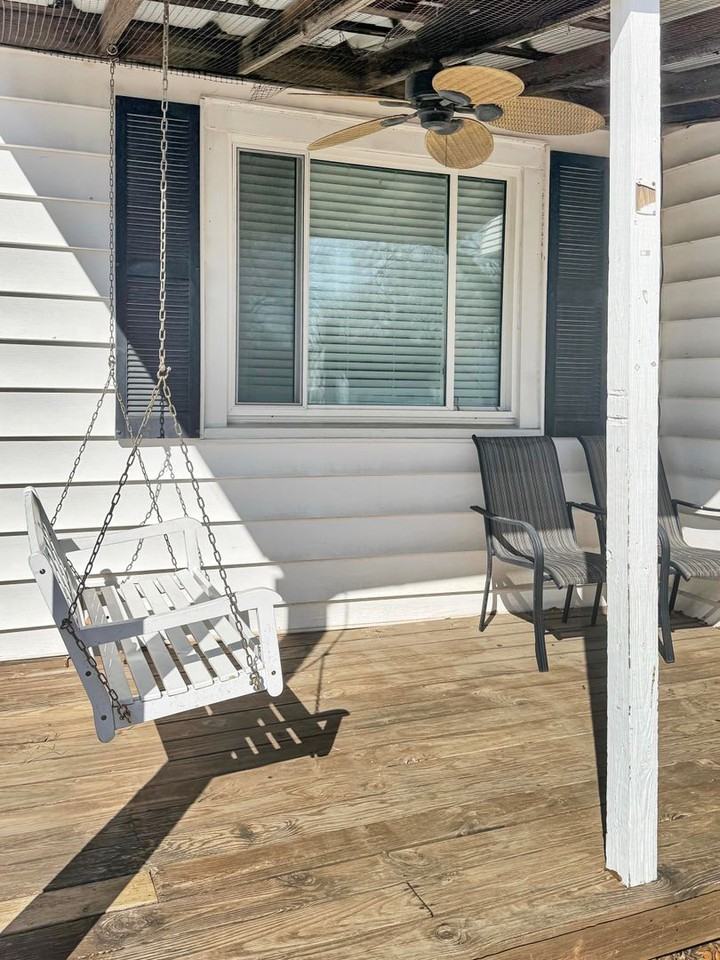 1927 W 41st St - Photo 2 of 14