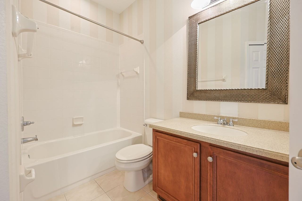 212 Breakers Ln - Photo 5 of 50