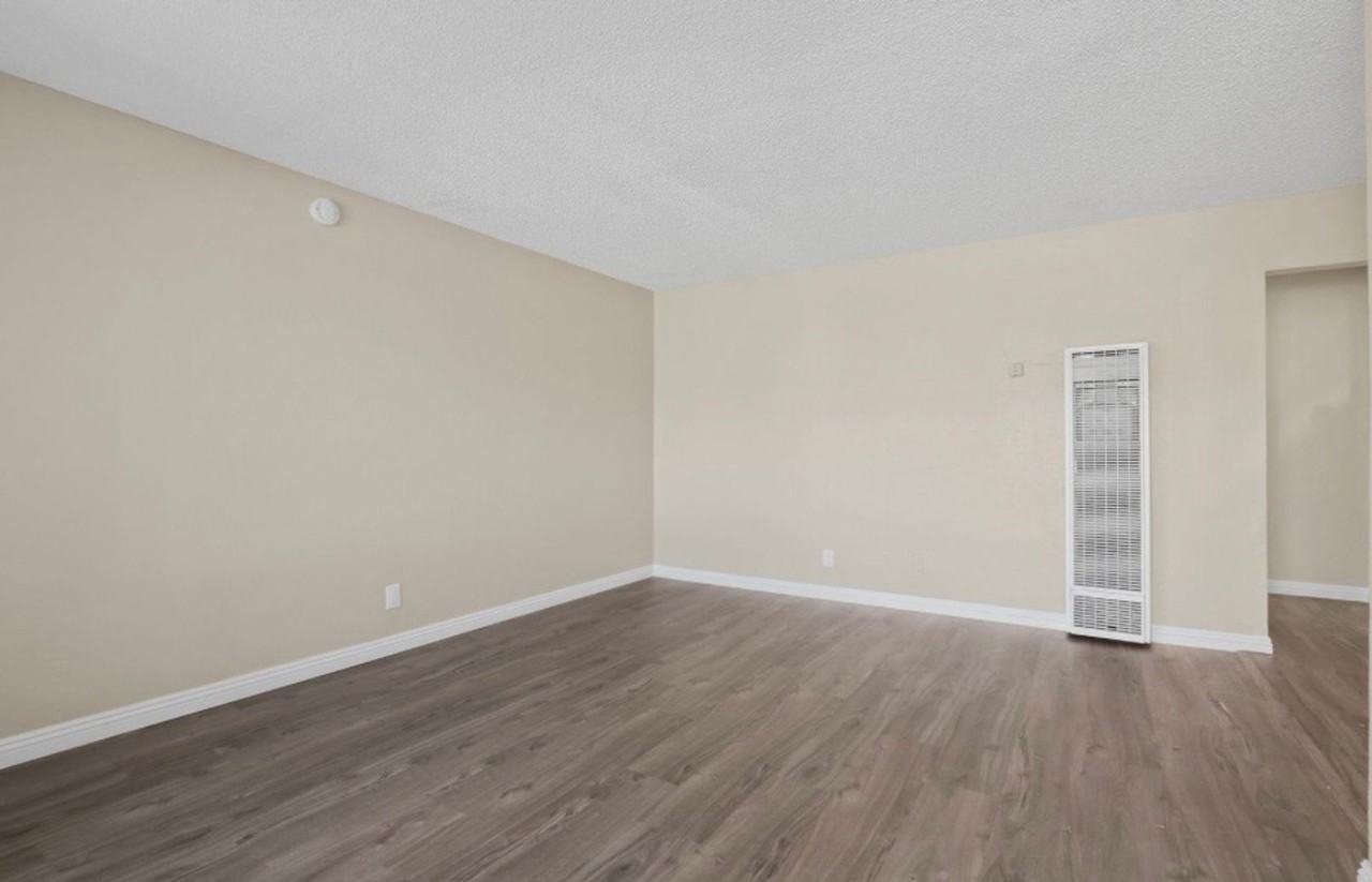 1356 W Stoneridge Ct. - Photo 7 of 9