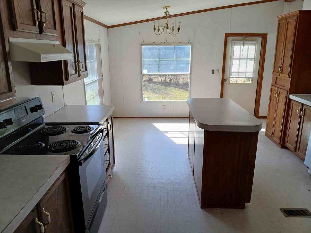 233 Flat Creek Ln - Photo 6 of 22