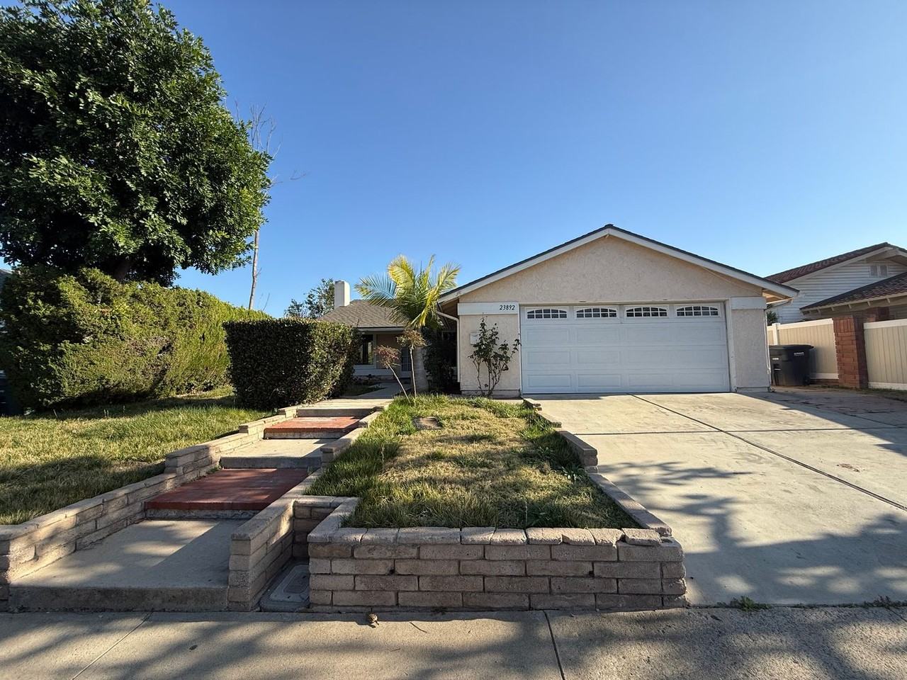 23892 Danby Dr - Photo 2 of 24