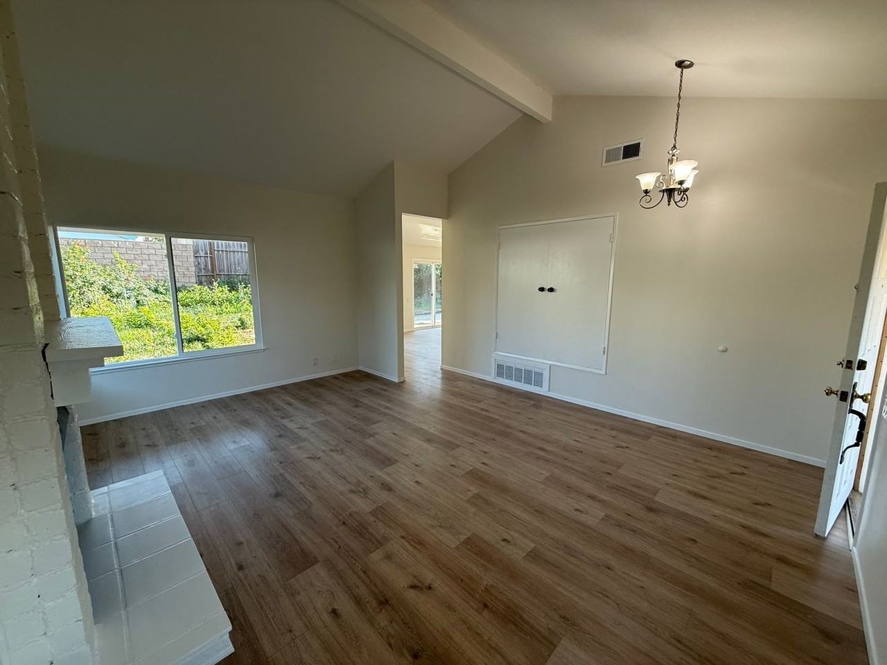 23892 Danby Dr - Photo 4 of 24