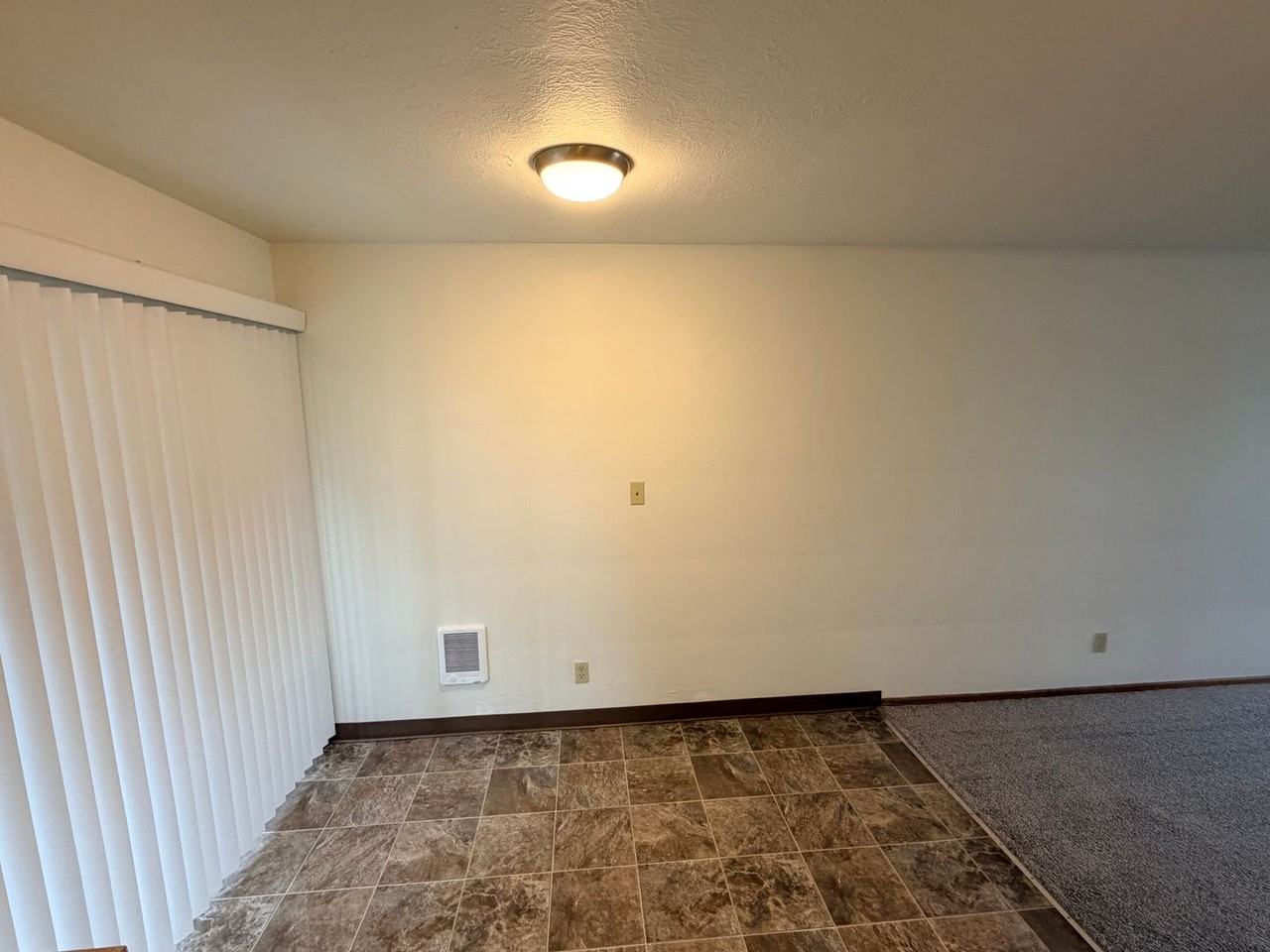 4007 Iberis St Ne - Photo 4 of 11