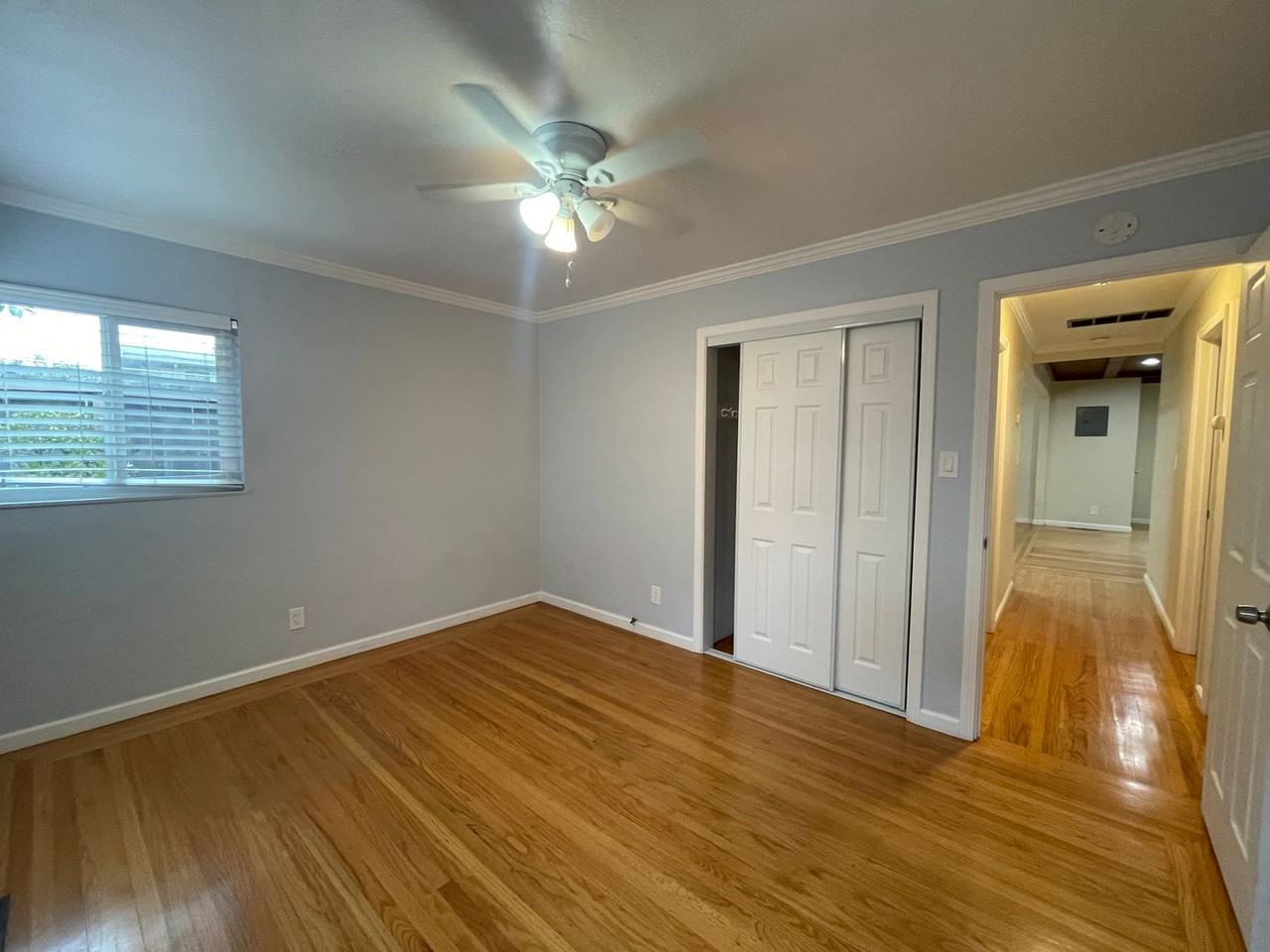 3810 Maybelle Ave - Photo 4 of 17