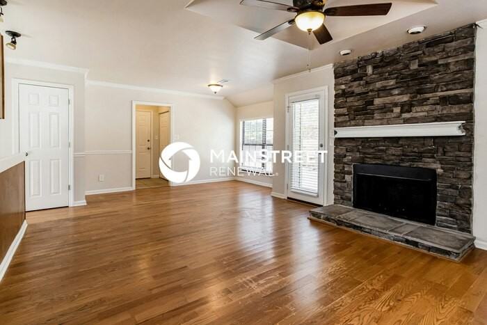 4408 Bucknell Dr - Photo 4 of 18