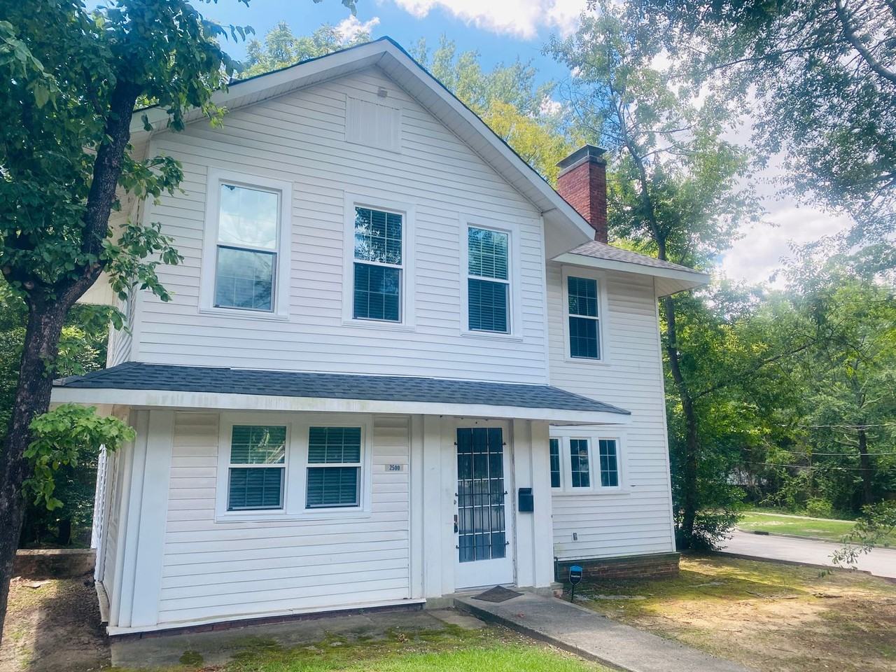 2500 Preston St - Photo 2 of 35