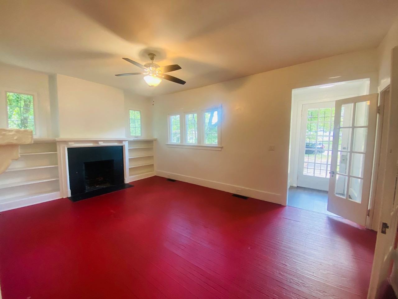 2500 Preston St - Photo 5 of 35