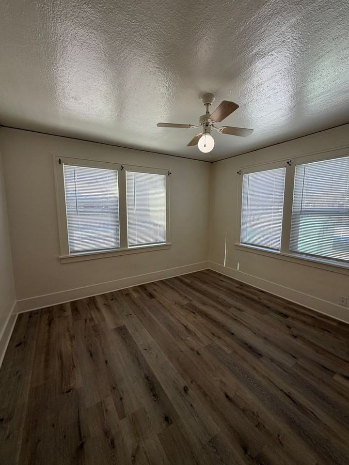 601 N 11th St - Photo 5 of 19