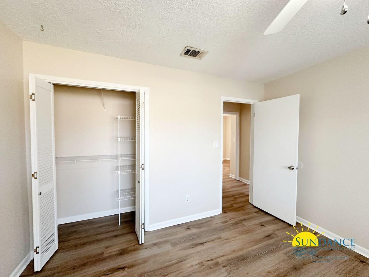 912 Rue De La Savoie - Photo 7 of 15