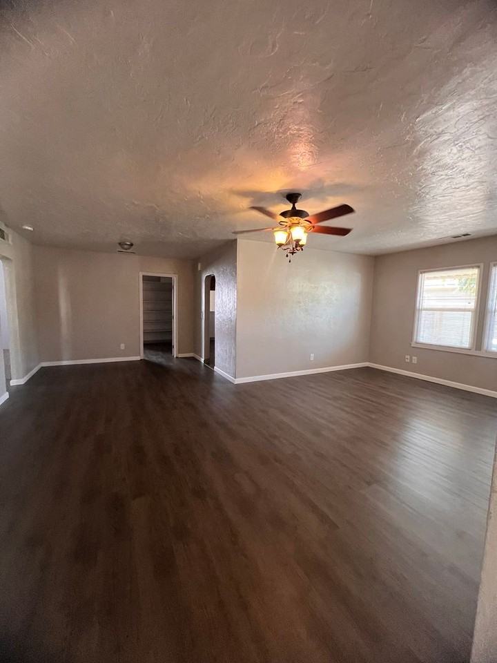 638 N O St - Photo 4 of 16