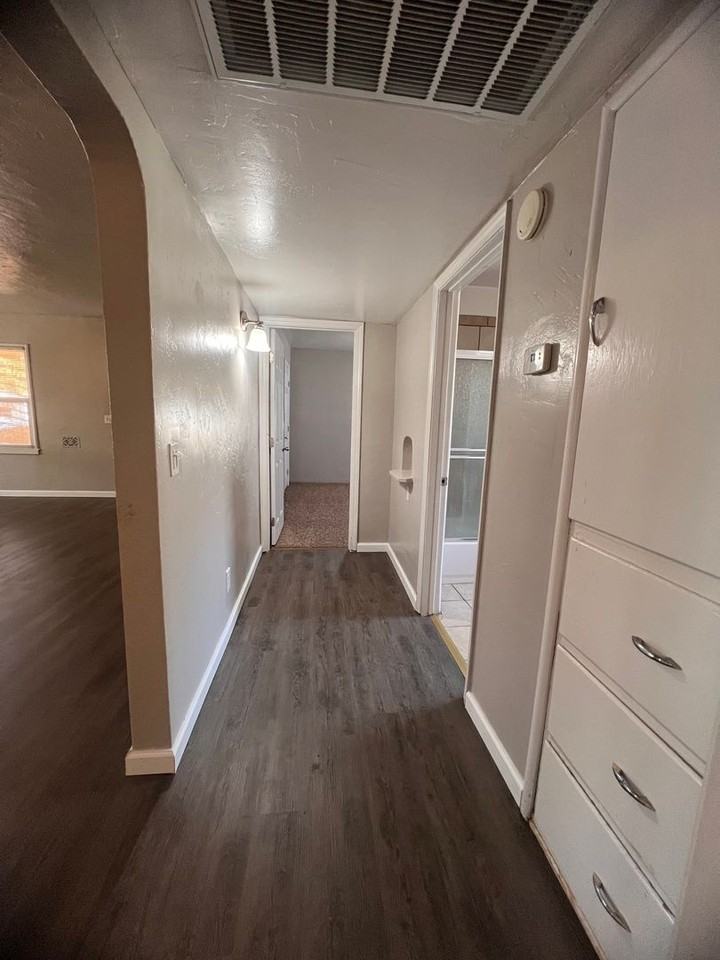 638 N O St - Photo 5 of 16