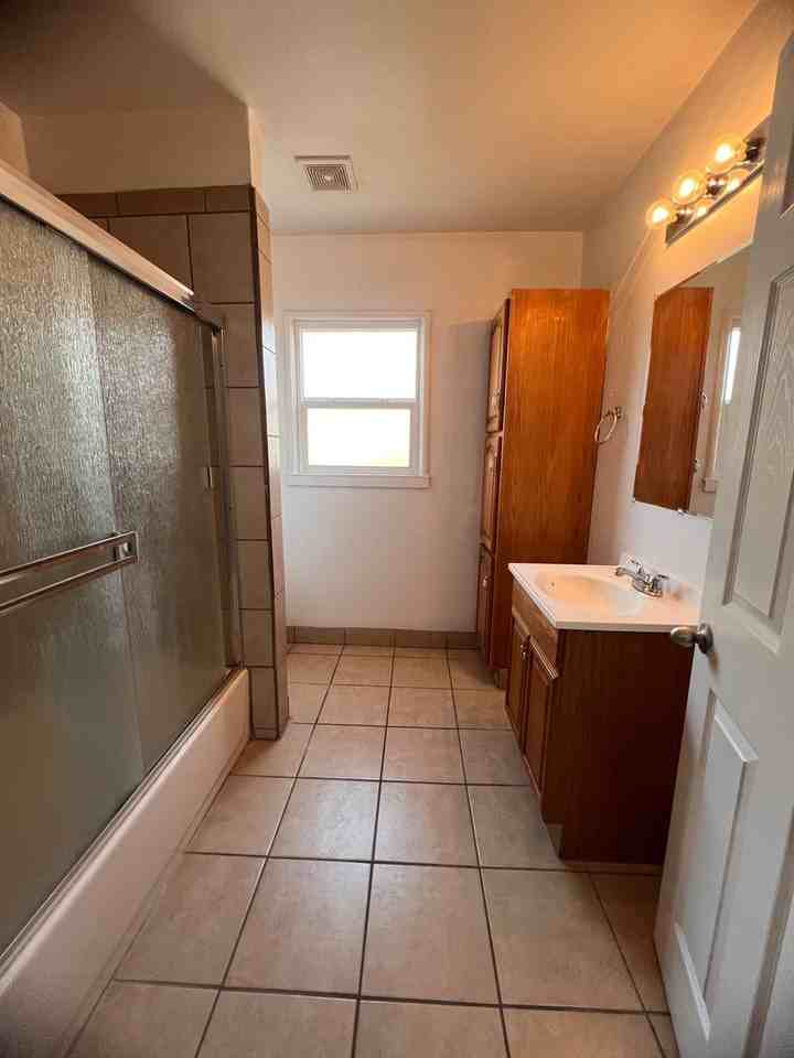 638 N O St - Photo 7 of 16