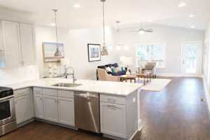 featured image of 1001 Spain Ave