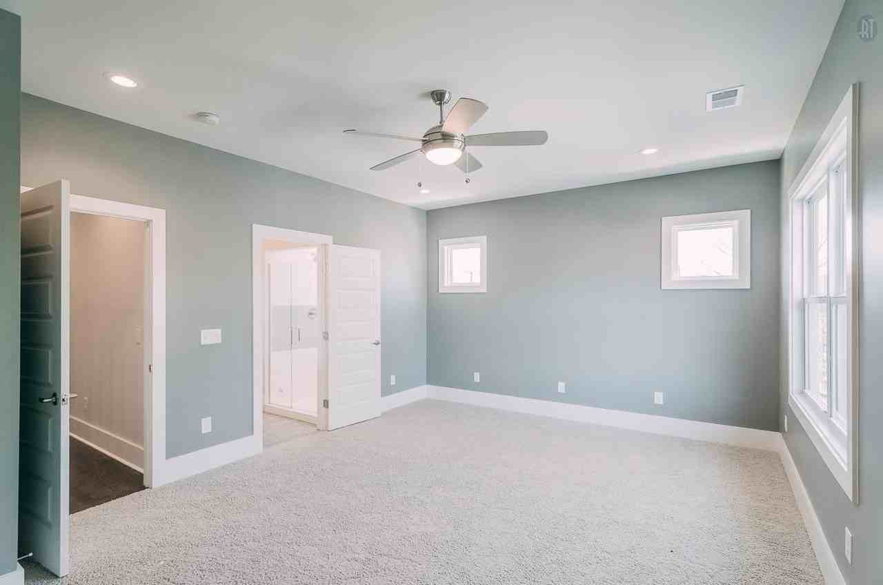 1001 Spain Ave - Photo 5 of 14