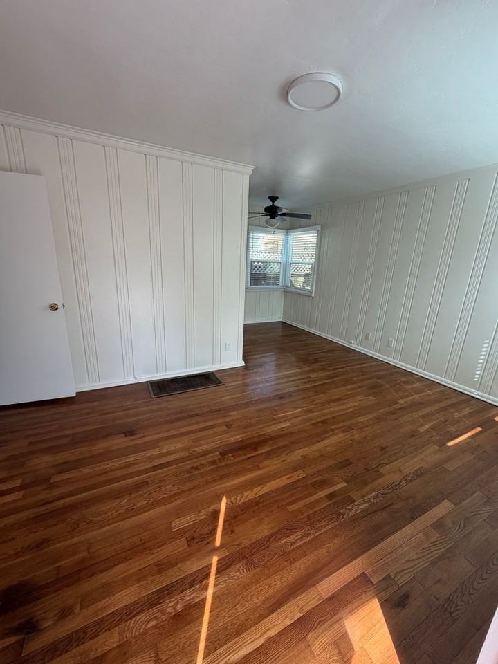 4832 Kansas St - Photo 2 of 8