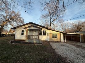 524 N Mahn Ave - Photo 1 of 1