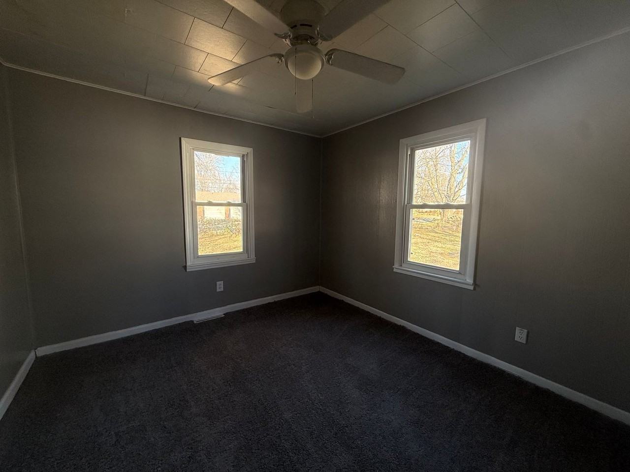 524 N Mahn Ave - Photo 7 of 12