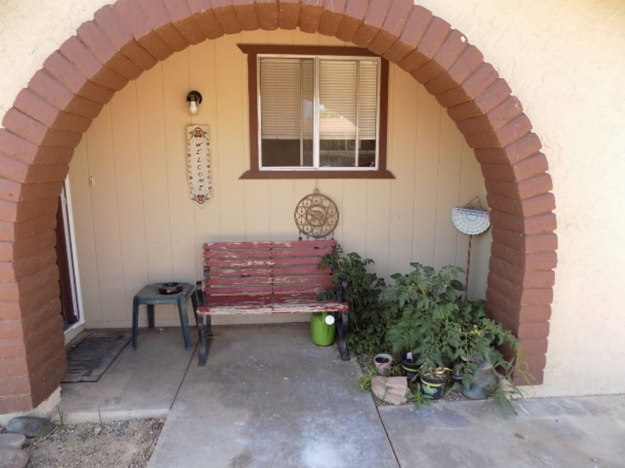 1321 E Jensen St - Photo 2 of 10